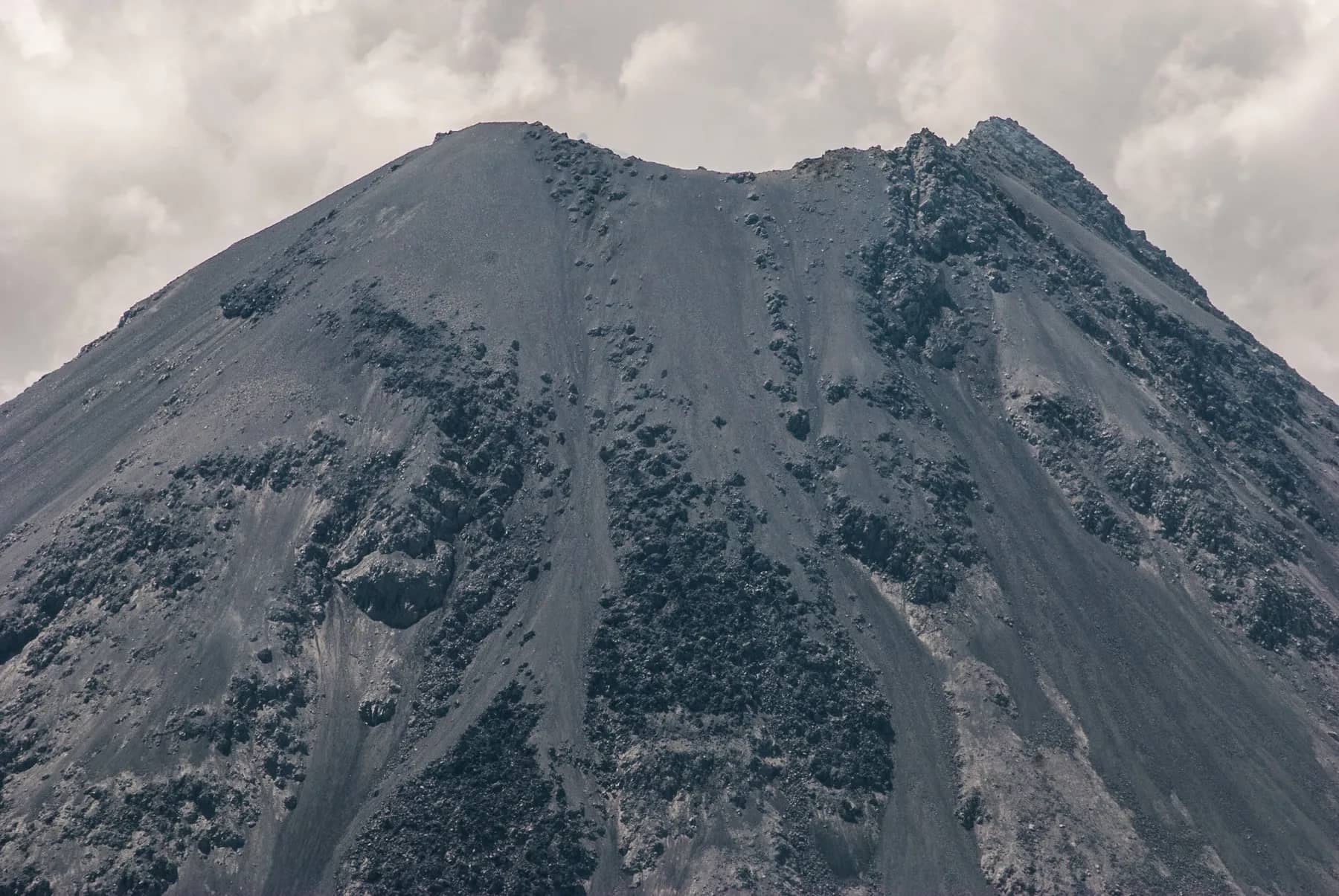 Volkanik kil nedir? Bentonit, kaolin ve diğer killer